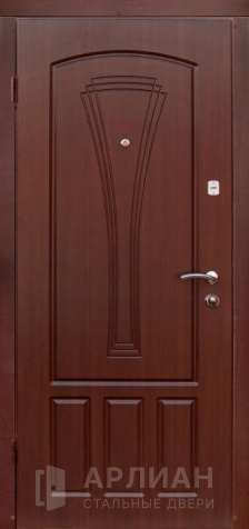 Фото №2 «Металлическая дверь с отделкой МДФ темная и с фрезерованной панелью МДФ №550»